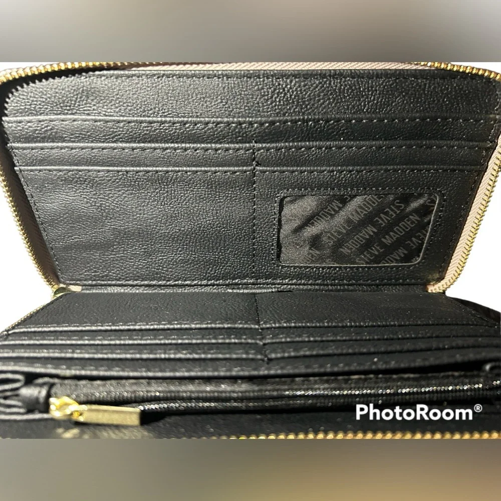 Steve Madden Light Lilac Wallet NWT - Picture 4 of 6